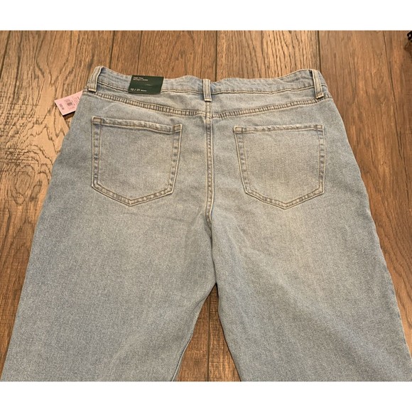 Women's Wild Fable High-Rise Straight Leg Cropped Jeans, medium Wash. 12, 1020 - Picture 6 of 8